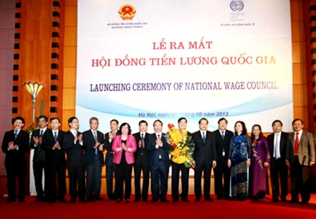 Vietnam presenta Consejo Salarial Nacional